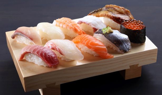 一週間毎日同じものしか食べれなくなるんだったら何食べる？