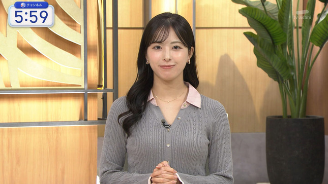 田原萌々アナ　ニットで胸がくっきり！！