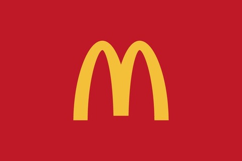 『マクドナルド』の公式、滑り散らかす…