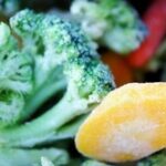 【悲報】ワイのマッマ、なんでも冷凍したら消費期限が無限になると思ってる模様