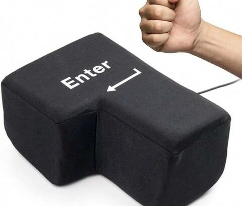 Enter「この中にいらないキーがいますｗ」Space「おいおいｗ」Shift「やめろよｗ」