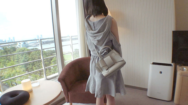 【小柄な可愛い女の子】脱いだらナイスボディだった件！！