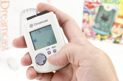 元セガ社員「ドリキャスのビジュアルメモリの仕様を持ち逃げされて、ソニーにポケステを先に出された」