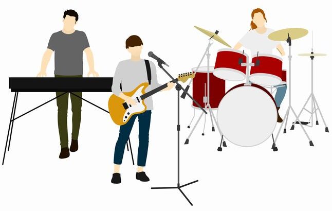 男女三人組バンド、絶対に崩壊する説