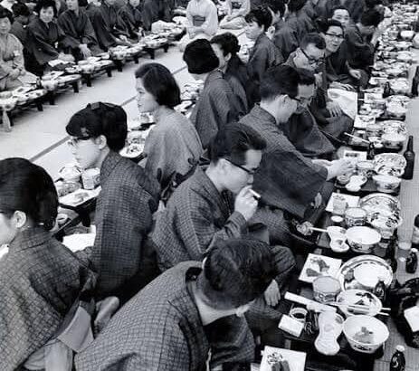 【画像】昭和の社員旅行、楽しそうｗｗｗｗｗｗ