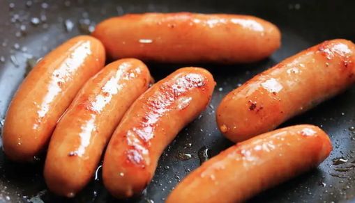 ご飯、納豆、味噌汁←ここに一品加えて完璧にしろ