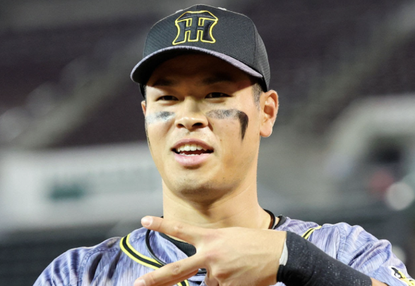 佐藤輝明、どれだけ打っても本戦ではベンチ