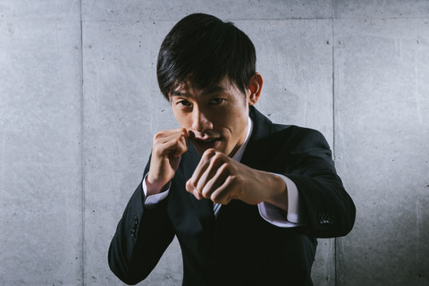 （ヽ´ん` ）「もうすぐ50歳だけど格闘技を習って戦いたい」