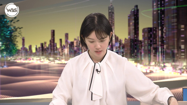 田中瞳アナ　うっすらと黒下着が透ける！！【GIF動画あり】