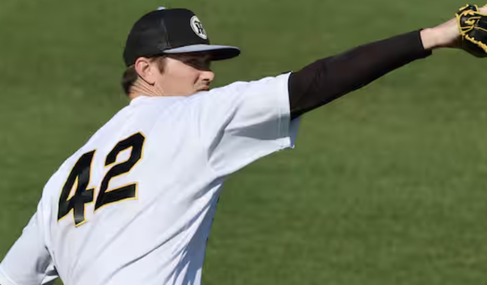 ルーカスのピッチング、デュプランティエ以上すぎる