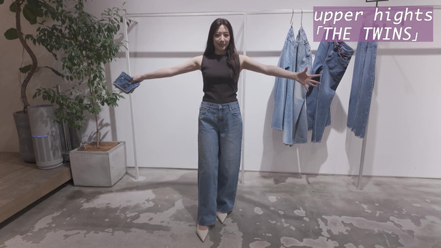 笹崎里菜アナ　タンクトップの脇、横乳、お尻の食い込み！！【GIF動画あり】