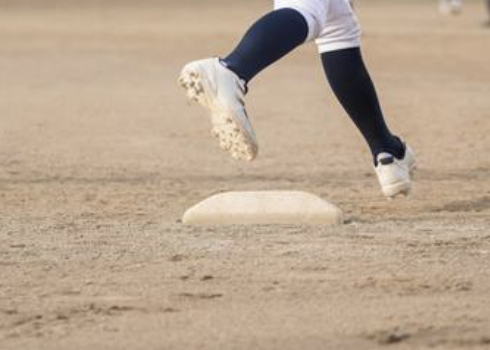 スタメン取れなくてもベンチに入りやすいから「守備」「足」を持ってる選手は強いよな