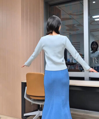 海老原優香アナ　お尻にパン線が浮き出る！！【GIF動画あり】