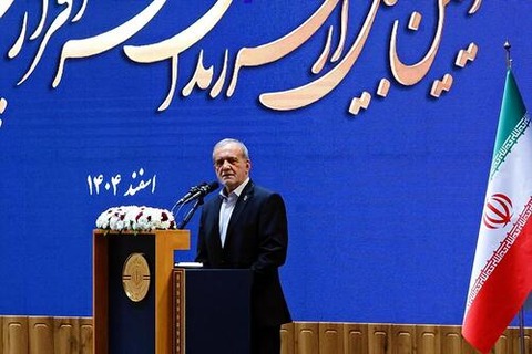 【イラン】ペゼシュキアン大統領「回避を試みたが、自衛の道しかなかった」報復攻撃を釈明、軍も声明「米とイスラエル以外に敵意はない」