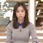 川口由梨香アナ　ニットで胸元強調！！