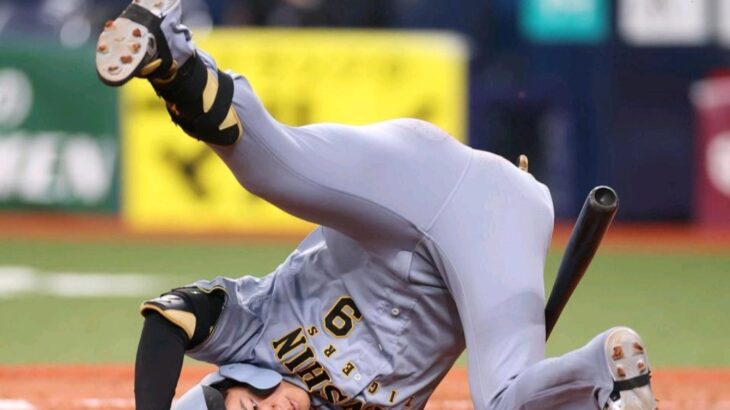 マチャドの156km/hを避けた立石正広くん、ものすごいポーズに