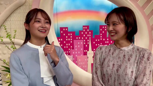 河出奈都美アナ　巨乳を寄せる！！【GIF動画あり】