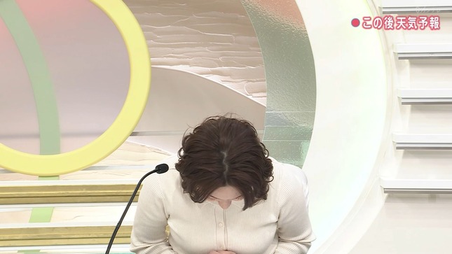 竹上萌奈アナ　ニットでくっきり乗せ乳！！