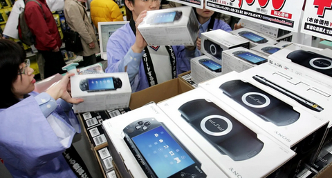 【PS5不要】多根「新型PSPはすでに仕込み済み？　“PS5全タイトル対応”の準備が進行中」