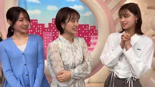 河出奈都美アナ　腕組み巨乳！！【GIF動画あり】