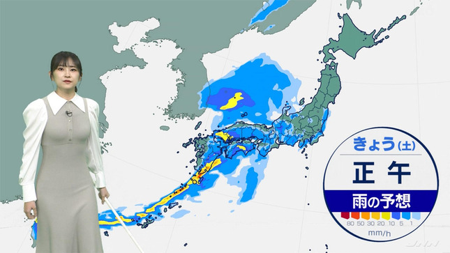 お天気お姉さん　ピタピタ衣装で下着のラインが浮き出てしまう！！