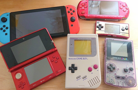 【ゲーム】90年代、任天堂・ゲームボーイの前に散った「携帯ゲーム機」たち…彼らはなぜ天下を取れなかったのか