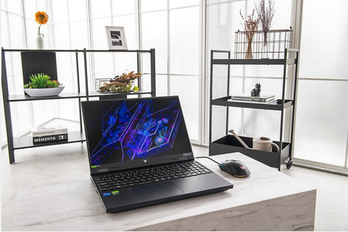 ゲーミングノートPC買う奴ってマジで何なの？w