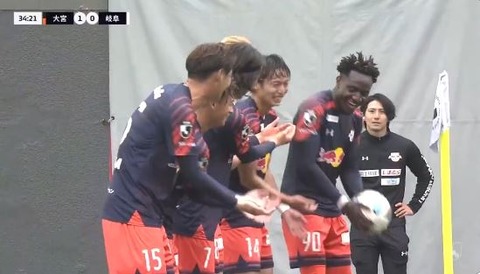 「クリーンシートも達成❕」RB大宮アルディージャ 2試合ぶりの白星! MF泉柊椰が得点ランキング1位タイの今季7得点目のゴール‼FC岐阜に3-0で勝利し暫定首位に浮上