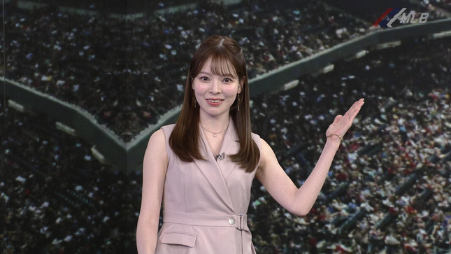 三宅絹紗アナ　早くもノースリーブ！！