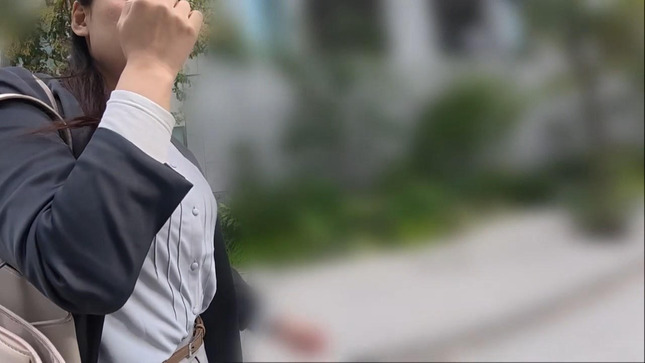 【25歳のOLさんと昼休憩】オフィス街のOLさんが巨乳だった！！