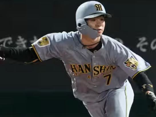 結局、中野拓夢の空振り疑惑は空振りではなくファールだったんだよな？