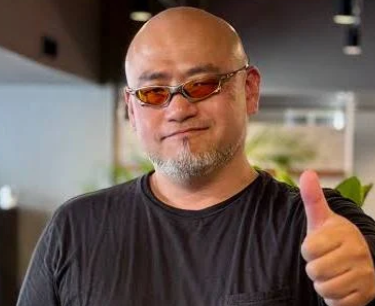 【悲報】ベヨネッタの神谷英樹さん、Xの自動翻訳機能のせいで外国人とレスバトル開始