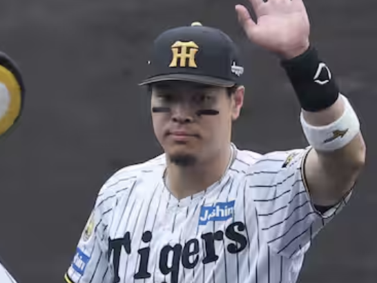 佐藤輝明.405(111-45) 8本 27打点 出塁率.465 OPS1.249←これなに