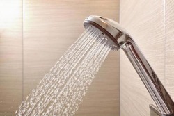 水道のシャワーぶっ壊れて業者呼んだ結果ｗｗｗｗｗｗｗｗｗｗｗｗ